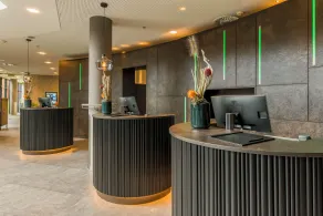 elaya frankfurt oberursel, Trademark Collection - Réception