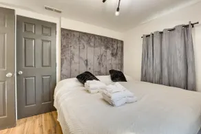 Modern Northfield Cottage w/ Yard! - Rom
