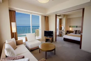 The Beach Tower Okinawa - Chambre