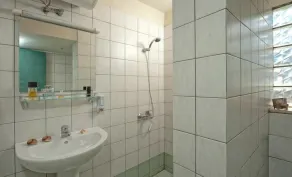 Villiana Holiday Apartments - Bathroom