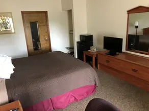 Rocky Creek Inn - Room