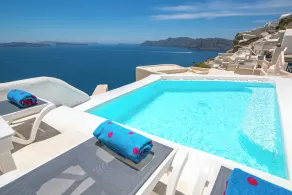Alexander's Suites - Piscine