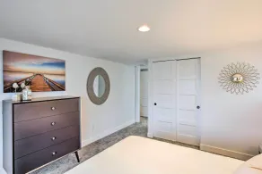 Tacoma 'Dash Point Beach Cabin' w/ Balcony! - Innvendig