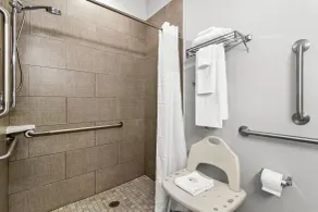 Quality Inn Shallotte near Ocean Isle Beach - Salle de bain