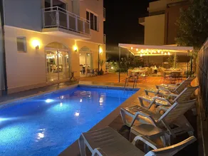 Family Hotel Saga - Pool