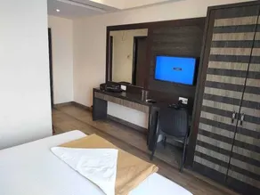 HOTEL HILL VIEW - Room