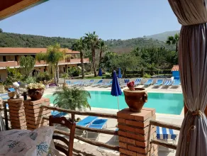 Apartamento vacacional con barbacoa, jardín y terraza - Piscina