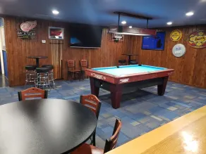 Sunset Motel at Armand's Gardens  - Restaurant
