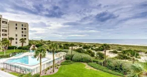 C114 Amelia Surf and Racquet - Pool