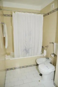 Apartamentos Turisticos Lindomar - Salle de bain