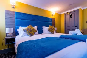 Stonecross Manor Hotel - Room