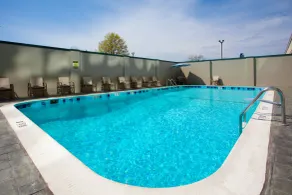 Holiday Inn Express Washington DC SW - Springfield by IHG - Piscine