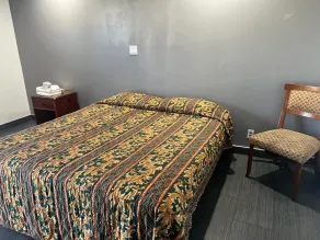 Pomona Inn - Room