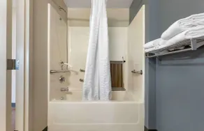 Extended Stay America Select Suites - Chicago - Hanover Park - Baño