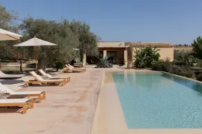 IUTA Farm - Pool
