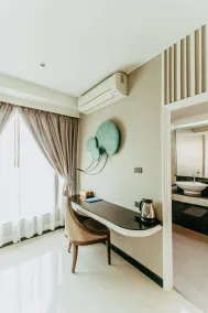 Mantra Varee Hotel - Room