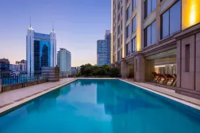 Ramada by Wyndham Dongguan Changping - Piscina