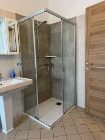 Eremes Rooms & Apartments - Bathroom