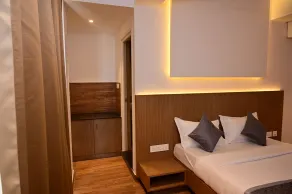 GRAND ONE TOWER - Room