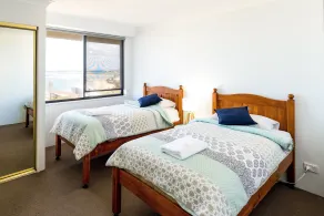 Burgess @ Kings Beach Apartments - Room
