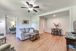 Pet-friendly Home w/ 1-acre Yard in Aubrey - Interiør