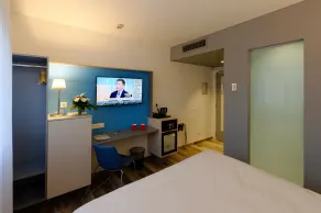 Colmar Hotel - Chambre
