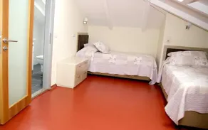 İkiz Palmiye Kiz Oğrenci Pansiyonu - Caters to Women - Hostel - Room
