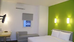 Amaris Hotel Mangga Besar - Room
