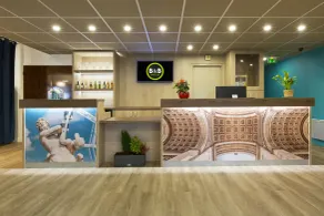 B&B HOTEL Marne-la-Vallée Chelles - Rezeption
