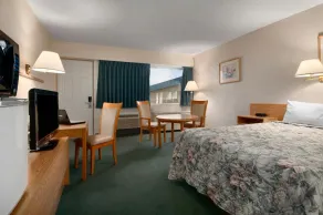 SkyView Swift Current - Chambre