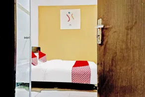 Hotel O Point Hostel - Room