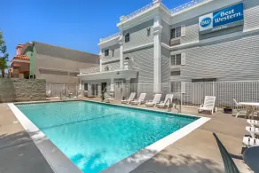 Best Western Luxury Inn - Piscine
