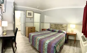 Emerald Best Motel - Room