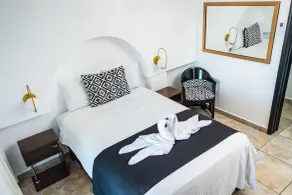 Hotel Revolución - Room