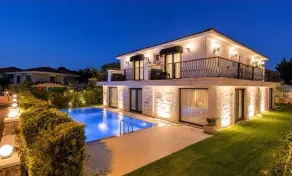 KAMEL LUXURY ÇEŞME - Piscina