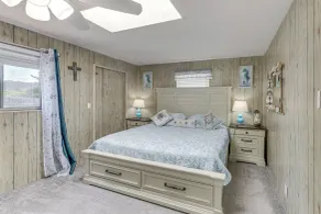 Peaceful Eureka Beach Cottage w/ 30-foot Dock - Interior