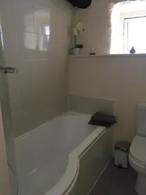 Sweetbriar Cottage Bed & Breakfast and Camping - Bathroom