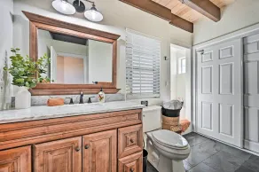 Inviting Julian Home w/ Scenic View & Hot Tub - Interiør