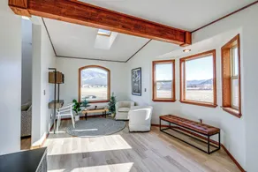 Scenic Flagstaff Home w/ Hot Tub & Mountain Views - Innenbereich
