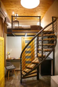 Mezzanine Hotel - Room