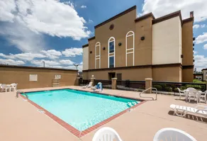 Holiday Inn Express & Suites - Grenada by IHG - Piscine