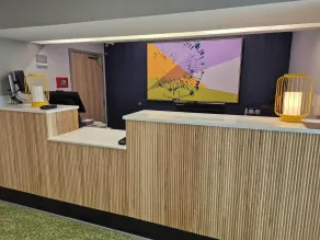 Spark by Hilton Lancaster - Réception
