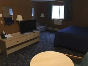 Lakeside Motor Inn - Room