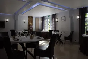 Logis L'Auberge - Maison Glenn Anna - Restaurant