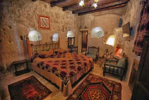 Traveller's Cave Hotel - Room