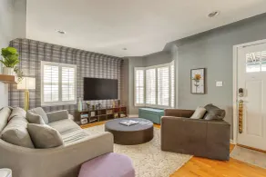Walk to City Park: Chic Home w/ Hot Tub & Yard - Innenbereich