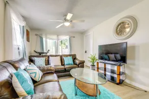 10 Mi to Hartford: Family Home w/ Yard - Interior