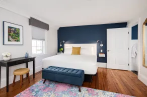 Martin Hill Inn - Room