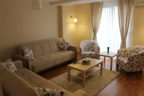 Kinzi House - Room