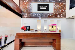 Townhouse Narayanaguda Metro Station Formerly Hotel Anshu Grand - Lobby
